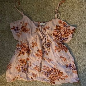 American Eagle floral tank with rib cutouts